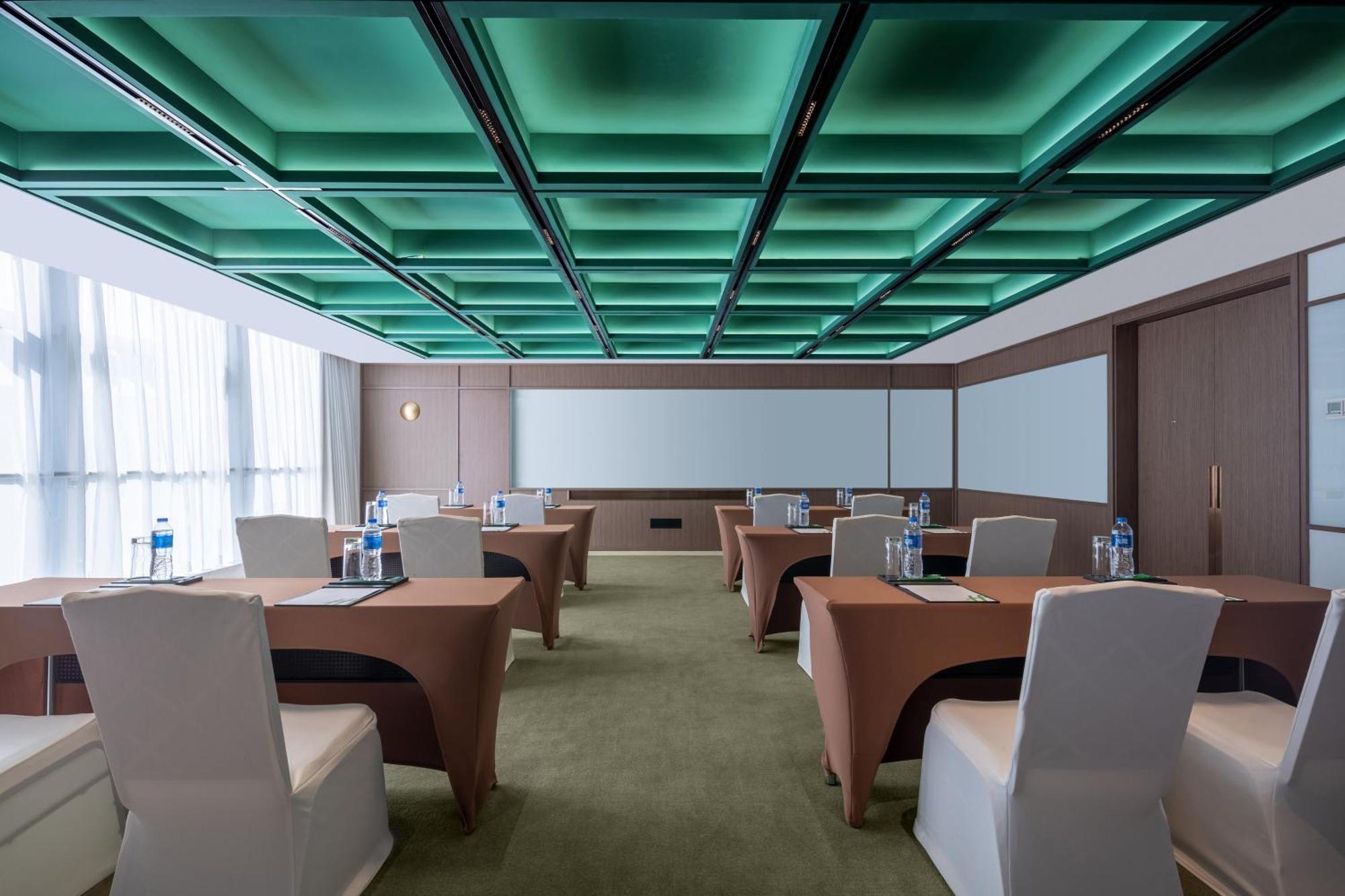 Holiday Inn Beijing Focus Square By Ihg Exterior foto