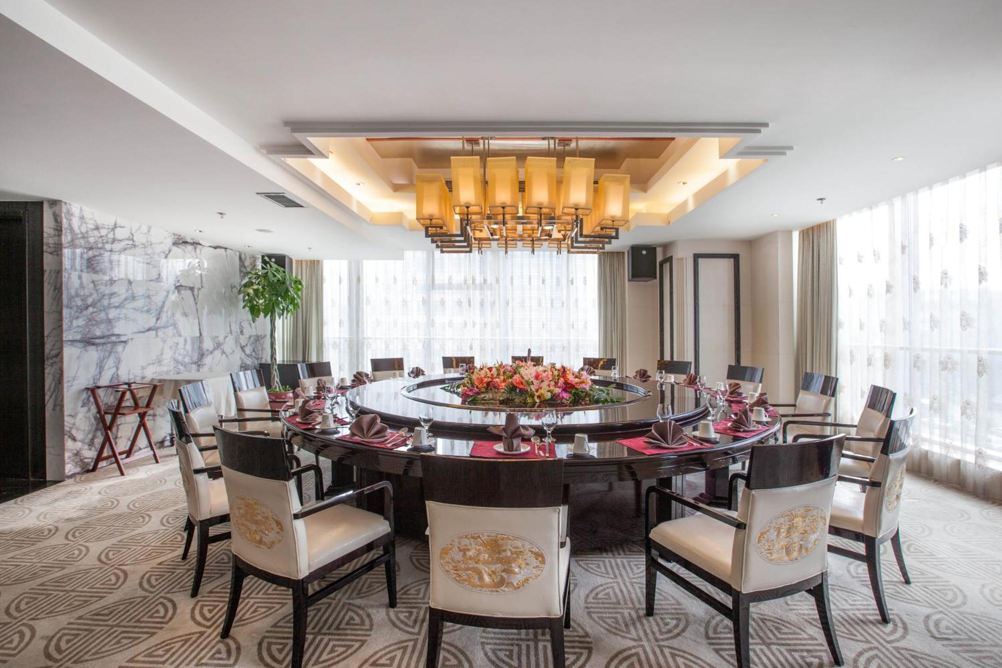 Holiday Inn Beijing Focus Square By Ihg Exterior foto